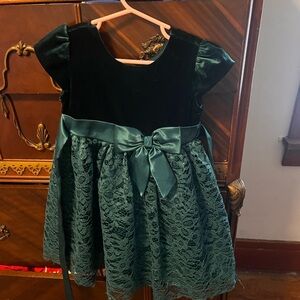 Jona Michelle Velvet and Lace Kids Dress in Green